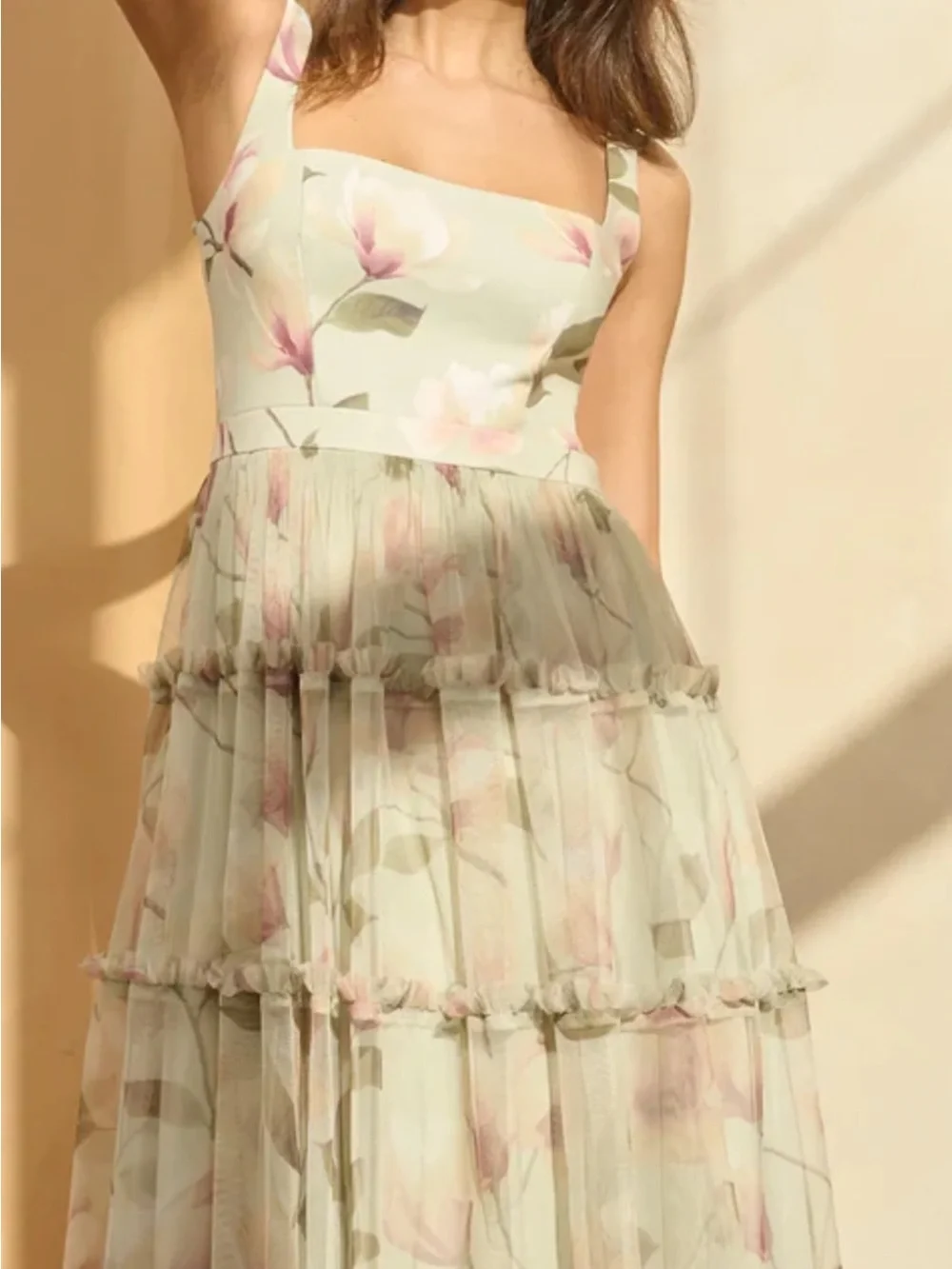 Adrianna PAPELL floral midi dress with square neck line, pale green 12 wedding - Picture 2 of 11